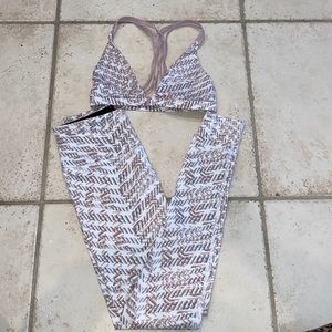 VS Two Piece Workout Set